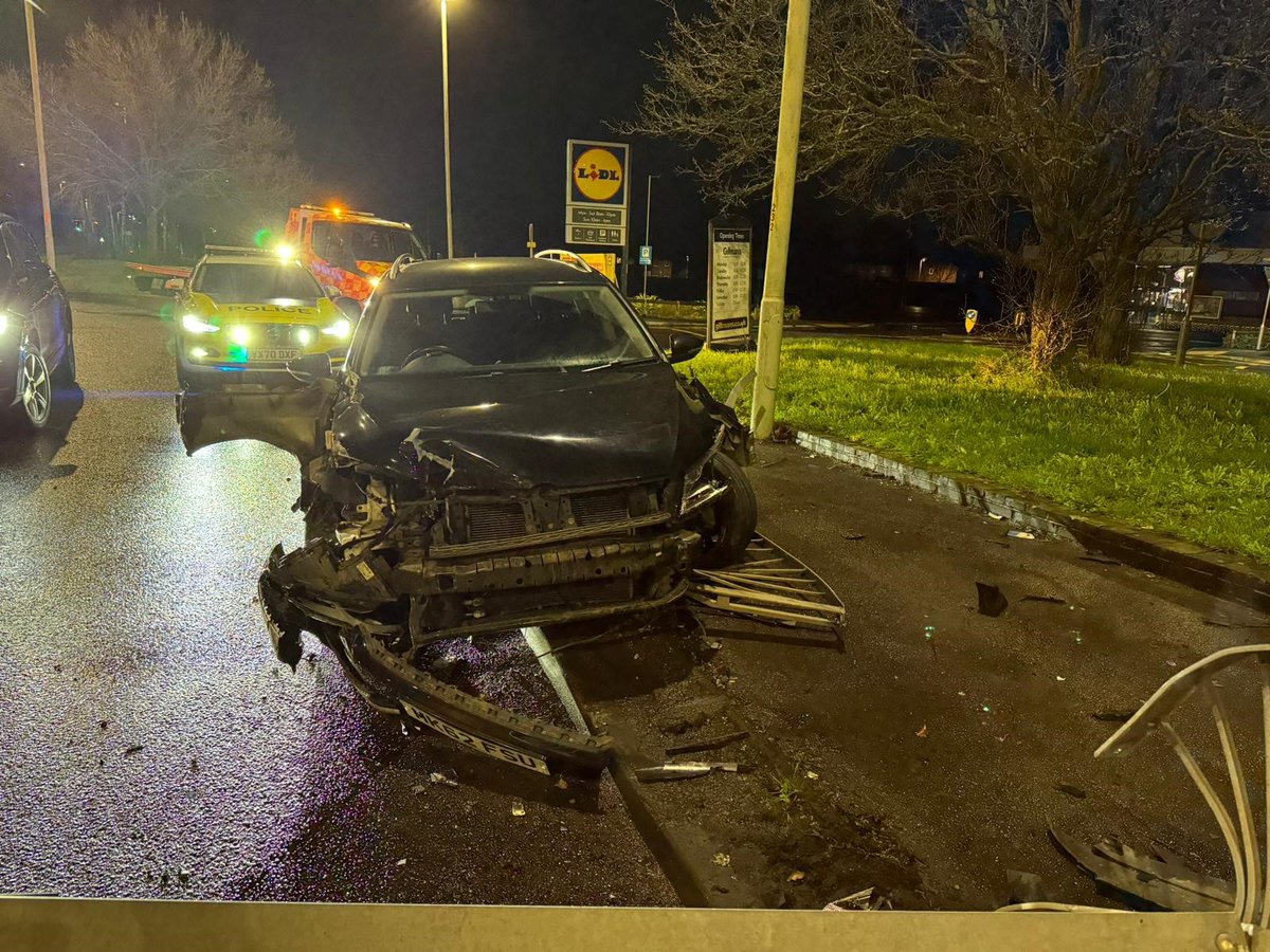 The message still isn't getting through! The limit is 35 Micrograms (µ) of alcohol per 100 Millilitres of breath, this is the calculation we look for on the roadside test.  This person scored a whopping 154µ & did this to their car, they wont be needing it anyway. #HNY #fatal4