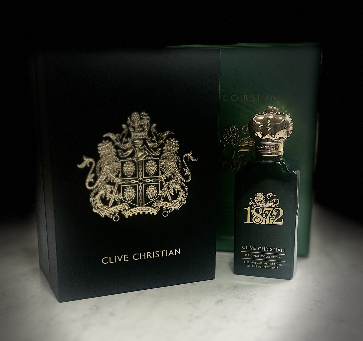 KKingKhalifa's tweet photo. #SOTD We coming thru’ fresh asf with #CliveChristian #OriginalCollection #TheMasculinePerfumeOfThePerfectPair🔥❤️#It’sGonnaBeABetterYear🙏 https://t.co/tCOdtSsg9i