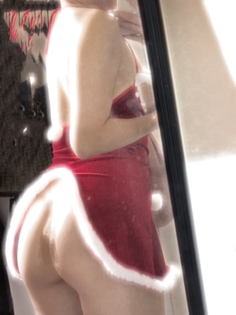 lessismore_pp's tweet image. 新年快乐🎆