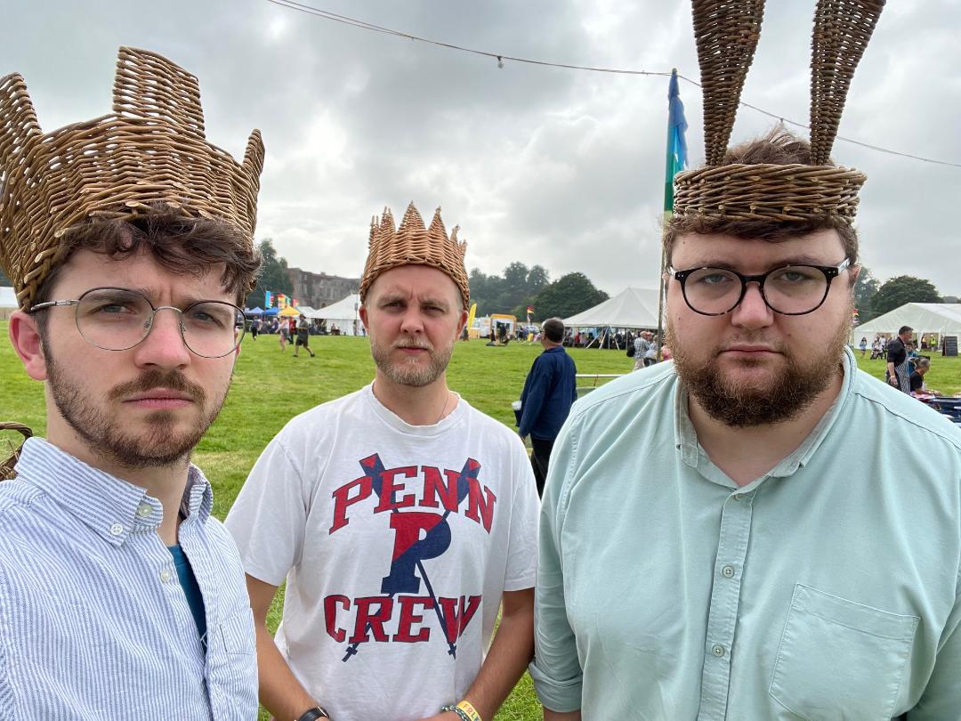 DanceFolkus's tweet image. Friday night -Jan 5 #ceilidh at #Woodbridge Community Hall from 7.30 features taster song spot from &apos;The Parish Council&apos;. Huw, James &amp;amp; Dan are a vocal trio, mixing traditional favourites with original songs influenced by the quaint Suffolk regions they grew up in. Don&apos;t miss &apos;em!