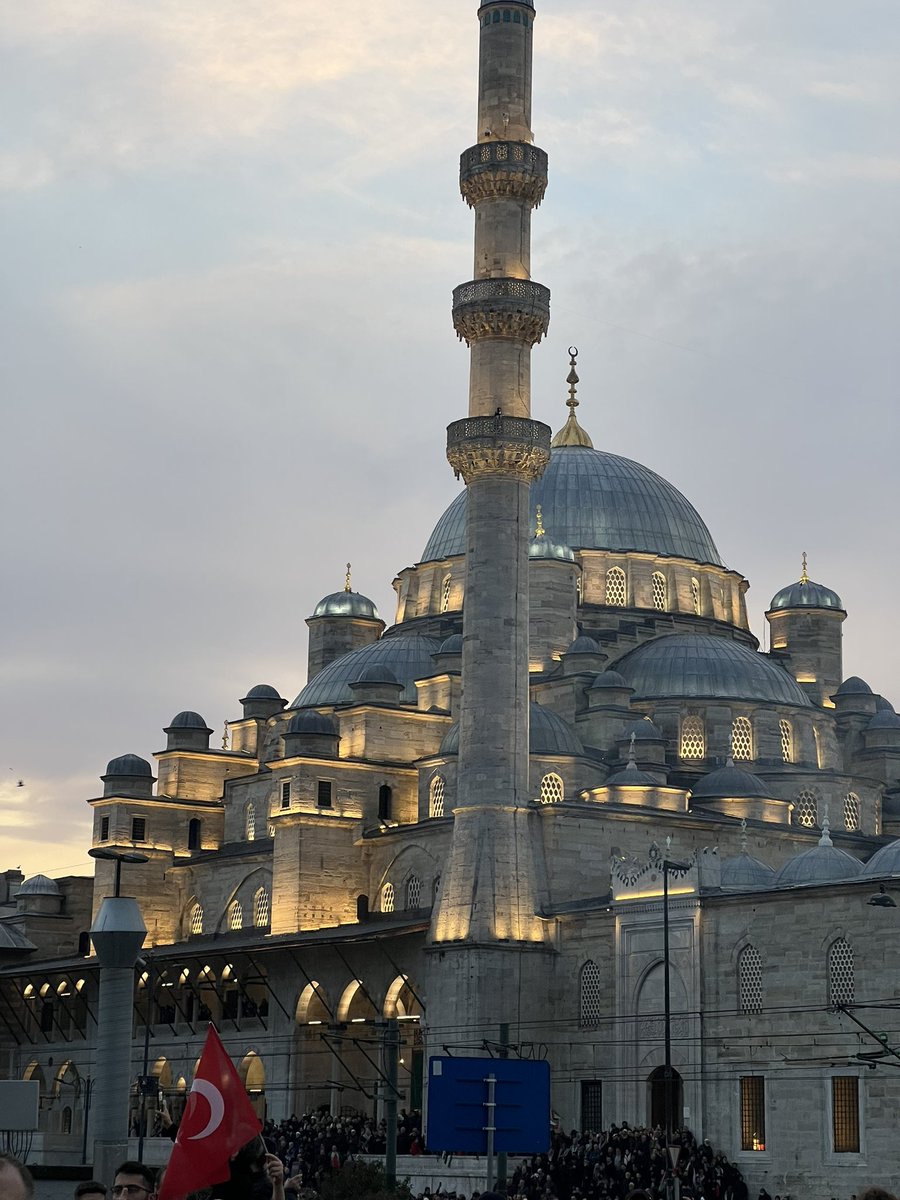 #ForFairFuture 
#galataköprüsünde