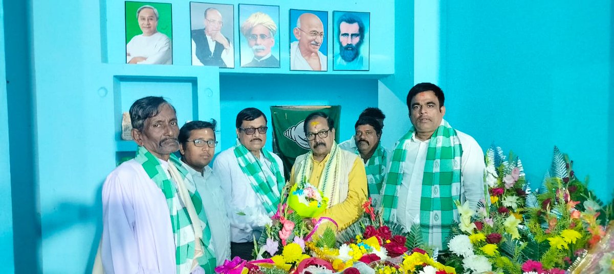 BijayKumarjanu's tweet photo. #ଶୁଭେଚ୍ଛା୨୦୨୪ 💐💐
@AtanuMLA 🙏
@Shashi_Odisha 🙏
@bjd_odisha https://t.co/eVbWNxukl4