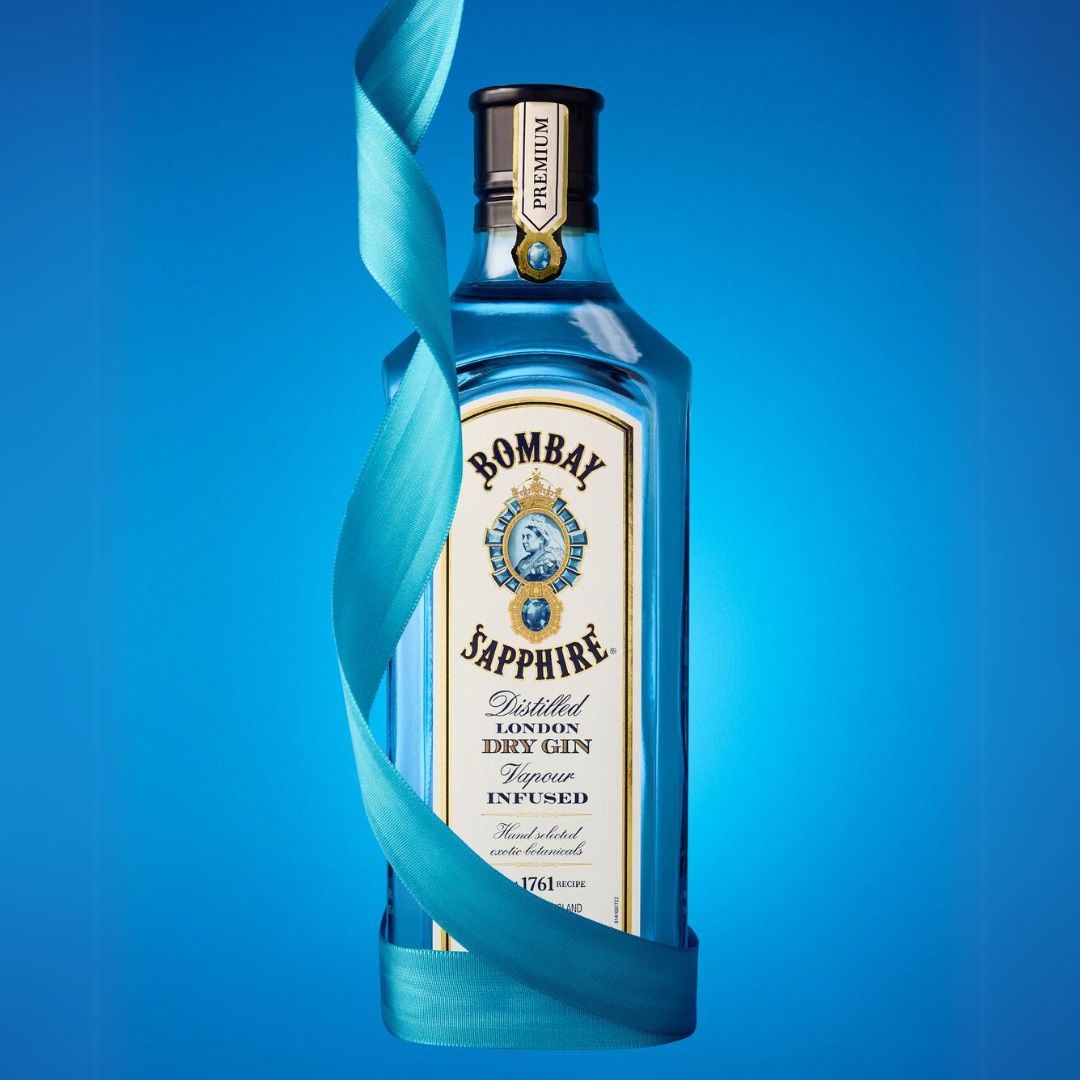 homeofbombay's tweet image. Happy New Year from everyone here at #BombaySapphireDistillery! Here’s to #2024 💎

We look forward to welcoming our guests when we open again tomorrow 🤩