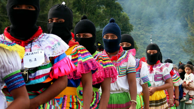 #OtD 1 Jan 1994 the Zapatista uprising began, when indigenous people in Chiapas, Mexico, rose up and took control of their communities, redistributing power and organising new, directly democratic ways of running society. Learn more about the Zapatistas: shop.workingclasshistory.com/collections/al…