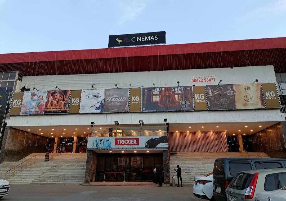 Covai KG Cinemas @kgcinemas Top 10 Movies of 2023 💥 

As Usual No. 1 #Jailer 🏆
2. #Leo
3. #PS2 
4. #Varisu 
5. #Thunivu 
6. #MarkAntony 
7. #Viduthalai 
8. #Maaveran 
9. #PorThozhil 
10. #DDReturns