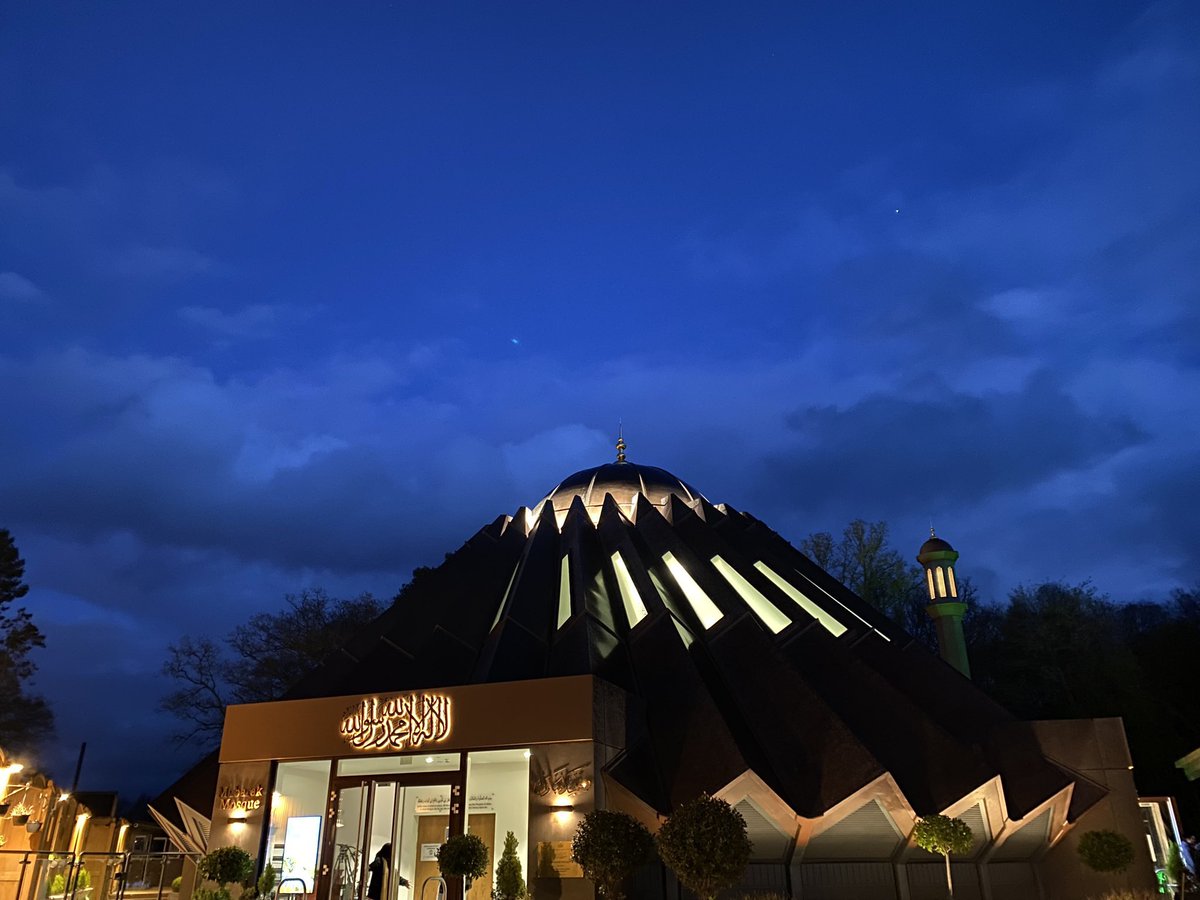 AMYAEpsom's tweet photo. As we step into 2024, let's commit to fulfilling our oath as members of AMYA with unwavering dedication. Let's strive to exceed expectations, embodying the true spirit of service, brotherhood, and spiritual commitment. 

#NewYear2024 #MondayMotivation https://t.co/6F2xybzA8T