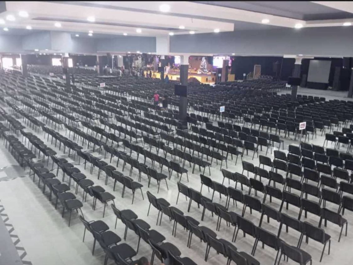 theyemiajibade's tweet photo. Just one more night before WOFBEC 2024 🥹🥹

Another time to soak in God’s presence and His Word. Attend in person or stream online

 #WOFBEC2024 https://t.co/IRhXh5TXWx
