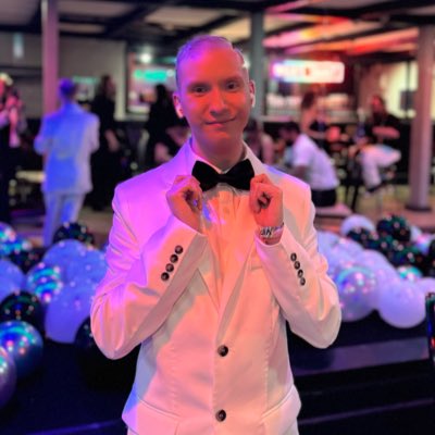 eatsleepnwerk's tweet photo. #NewProfilePic https://t.co/aV76VZ3cns