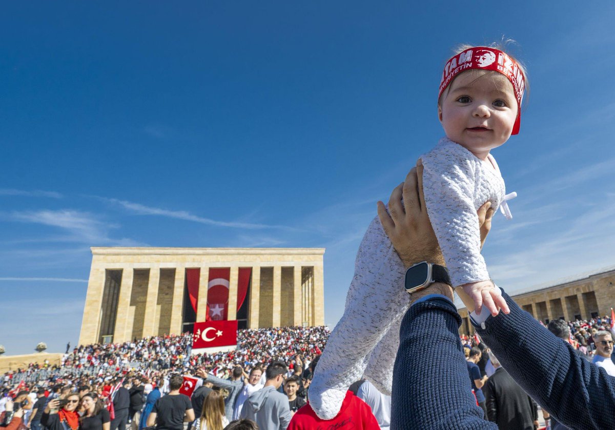 Atatürkçü bir nesil yetiştireceğiz. 🇹🇷