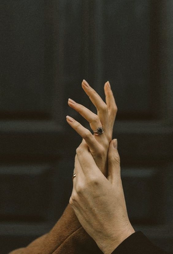 Dear @sanskarisimran simmu 10jan 2023 m holding yur hand first time and now together with lots of love 💕 iam luckiest person having u as my best frnd forever year come and go but u nd me forever together love 😘
Luv my REDROSE
@sanskarisimran