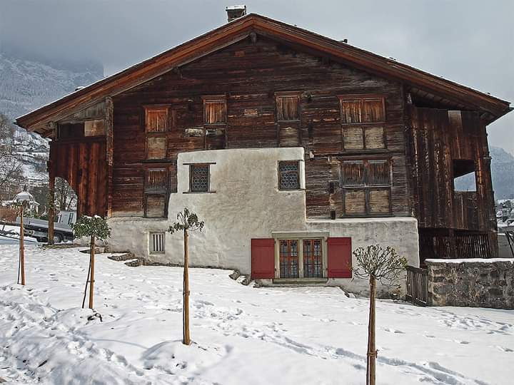 Haus Bethlehem, Schwyz...1287
#architecture #arquitectura 
denkmalpflege-schweiz.ch/2014/01/17/hau…