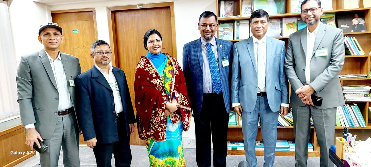 kmorshed's tweet photo. I had a fantastic courtesy call with Dr. Khairul Hossain, my esteemed teacher and the Honourable Chairman of @PKSF_BD. Meeting him on the first day of 2024 was truly a wonderful experience! https://t.co/eG8lGpI4yX