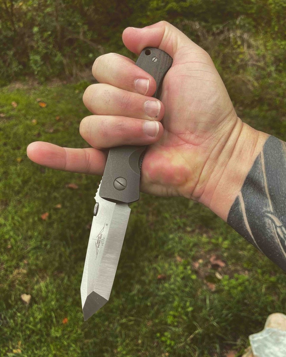 Happy New Year!🎉

#Repost @steelvictor19
・・・
#ekieca #ekipinkyup #ekipinkiesup #emersonknives #emersoncollectorsassociation #emersonknifeownersgroup #edc #cqc6 #cqc7 #blade #knife #knivesofinstagram🔪