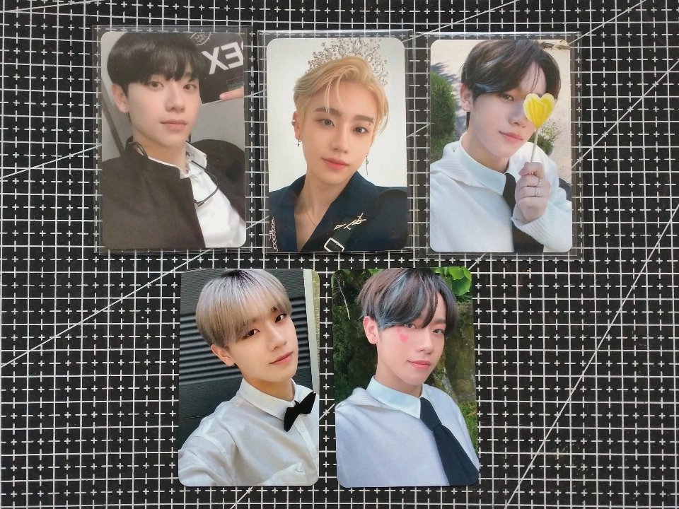 deykart's tweet photo. NEW YEAR SALE! 🥳

WTS LFB epex ph  이펙스 양도 #ตลาดนัดEPEX
#dey4sale

Epex Keum pob pc
– 350php EA
- can give big discount if getting all
- in mint condition
- prio payo 

# epex keum donghyun pob pc 8 carnivals pc pol poa 21st century keum crown keum lollipop https://t.co/ZuQrA4BBhh