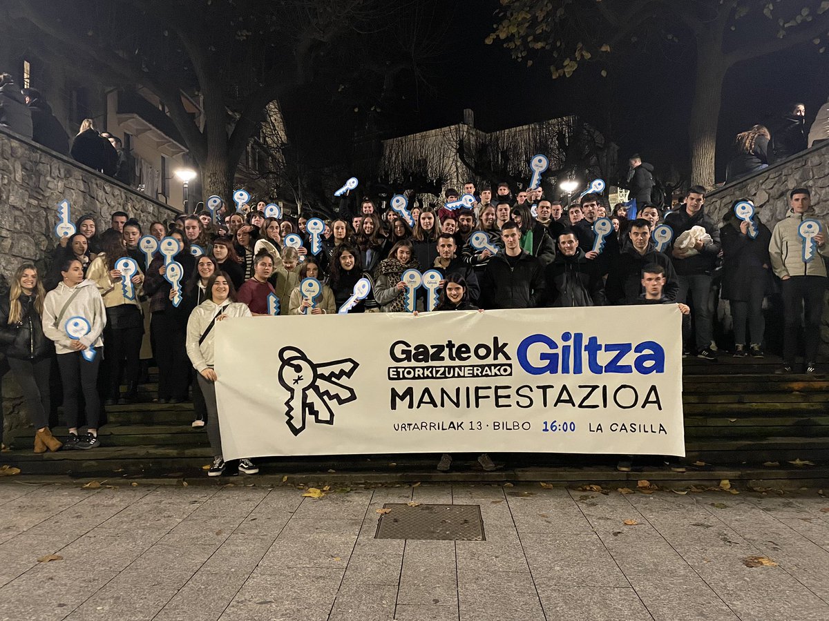 Gazteok ere, etorkizuneko giltza gara eta zuekin gaude.
Horregatik, herriko gazteei ere urtarrilak 13an Bilbora dei egiten dizuegu. Maite ditugulako!
#U13Bilbora #Etorkizunerakogiltza