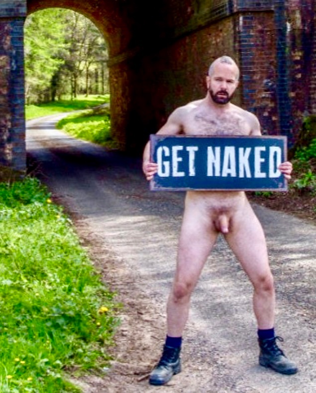 Get naked in public as I always try to do. Repost and expose me in my preferred nude state
