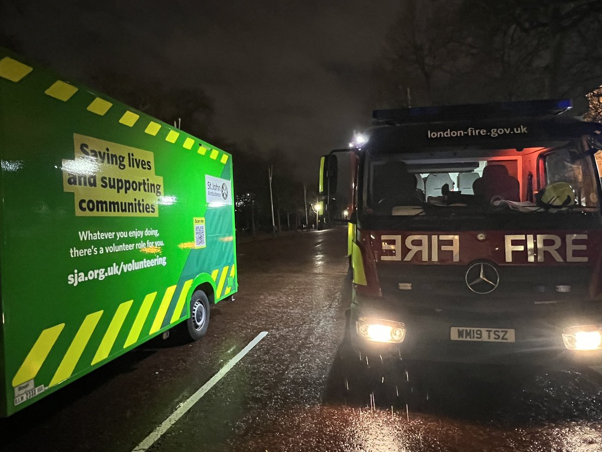 SJA_Logistics's tweet photo. A massive #Thankyou from all of us at @stjohnambulance to our colleagues from @LondonFire @HounslowFire for much needed water for ballasts, helping to ensure our medical centre last night at #LondonNYE remained safe for our people to treat patients throughout the night. https://t.co/IHXoHwD6aX