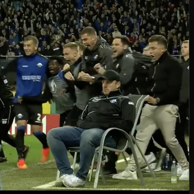 BassSultanHSV's tweet photo. Das Transferfenster ist offen, alle Vereine können jetzt einkaufen gehen

Der 1. FC Köln: https://t.co/KujsI5WepO