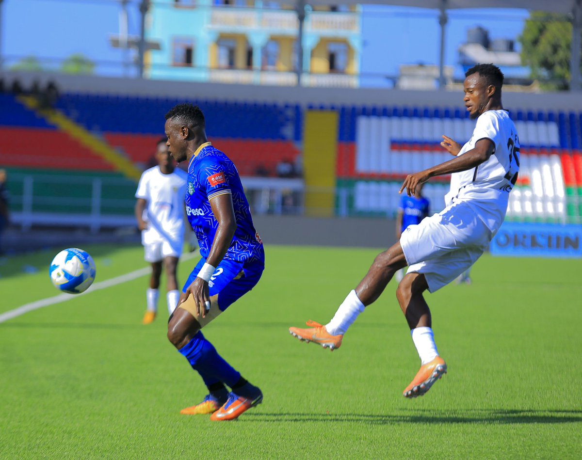 rwanda_magazine's tweet photo. #MapinduziCup

HT Singida 1-1 APR FC
⚽Elvis Rupia[P] 45'|Mbaoma 2'

#rmupdates https://t.co/QTGimWa8Hl