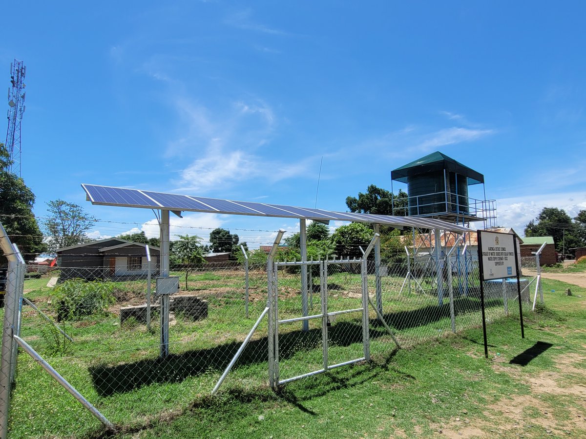 Untreated water exposes #children to water borne diseases like #cholera.

See how a solar-powered water system at Kaporo Health Centre in Karonga is providing safe piped water to the hospital, school, and communities: shorturl.at/dlZ69

Funded by #USAID through #UNICEF.