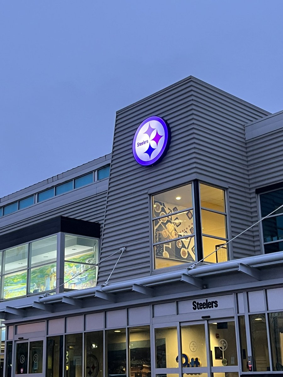 Happy Victory Monday, Steelers Nation.