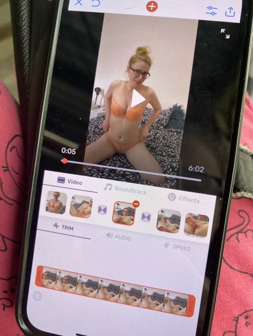 Editing time 🤤🤤  Can&rsquo;t wait to post this video 🥰 I strip down and fuck myself with my pink dildo till<a href="/tag/selling"class="tags"><span>#selling</span></a><a href="/tag/seller"class="tags"><span>#seller</span></a><a href="/tag/onlyfansbabe"class="tags"><span>#onlyfansbabe</span></a><a href="/tag/salehere"class="tags"><span>#salehere</span></a>