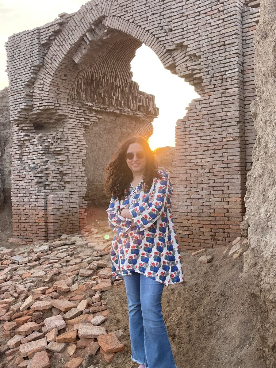 What a thing to usher in the New Year after exploring this ancient fort in the Cholistan desert. I hope this year is kinder to the world.