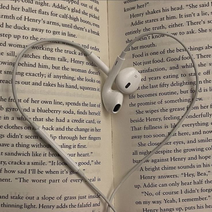 tcrdigan's tweet photo. 𓂃𖥻 livros lidos em 2024
                      — a thread! https://t.co/eXVawEPuGM