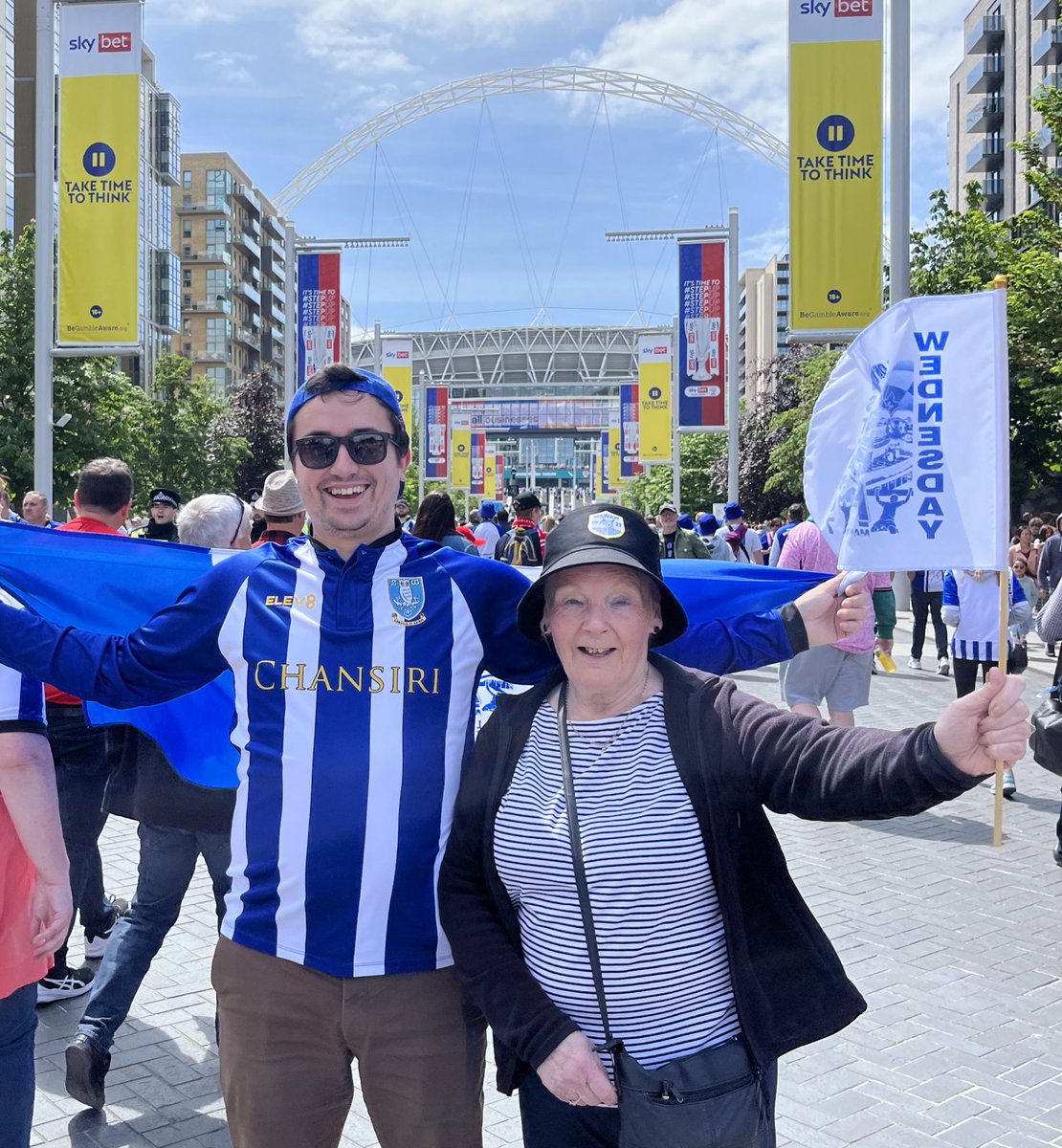 LucyCharlotte11's tweet photo. HAPPY 83rd BIRTHDAY TO SHEILA!!!#WAWAW #SHWHUL https://t.co/tOhWYw1mz1