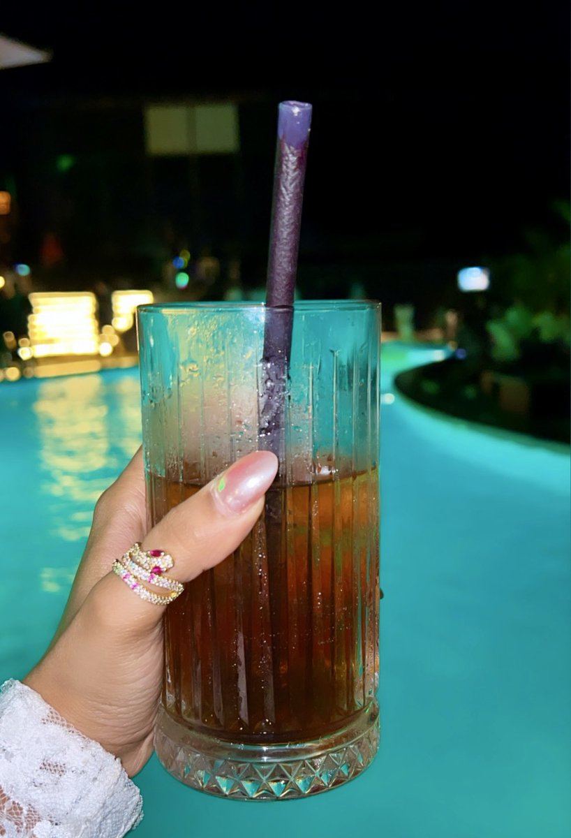 happy new year fam 🥂

we survived 2023, it’s time to thrive in 2024

appreciate you all, love &amp; cheers ❤️