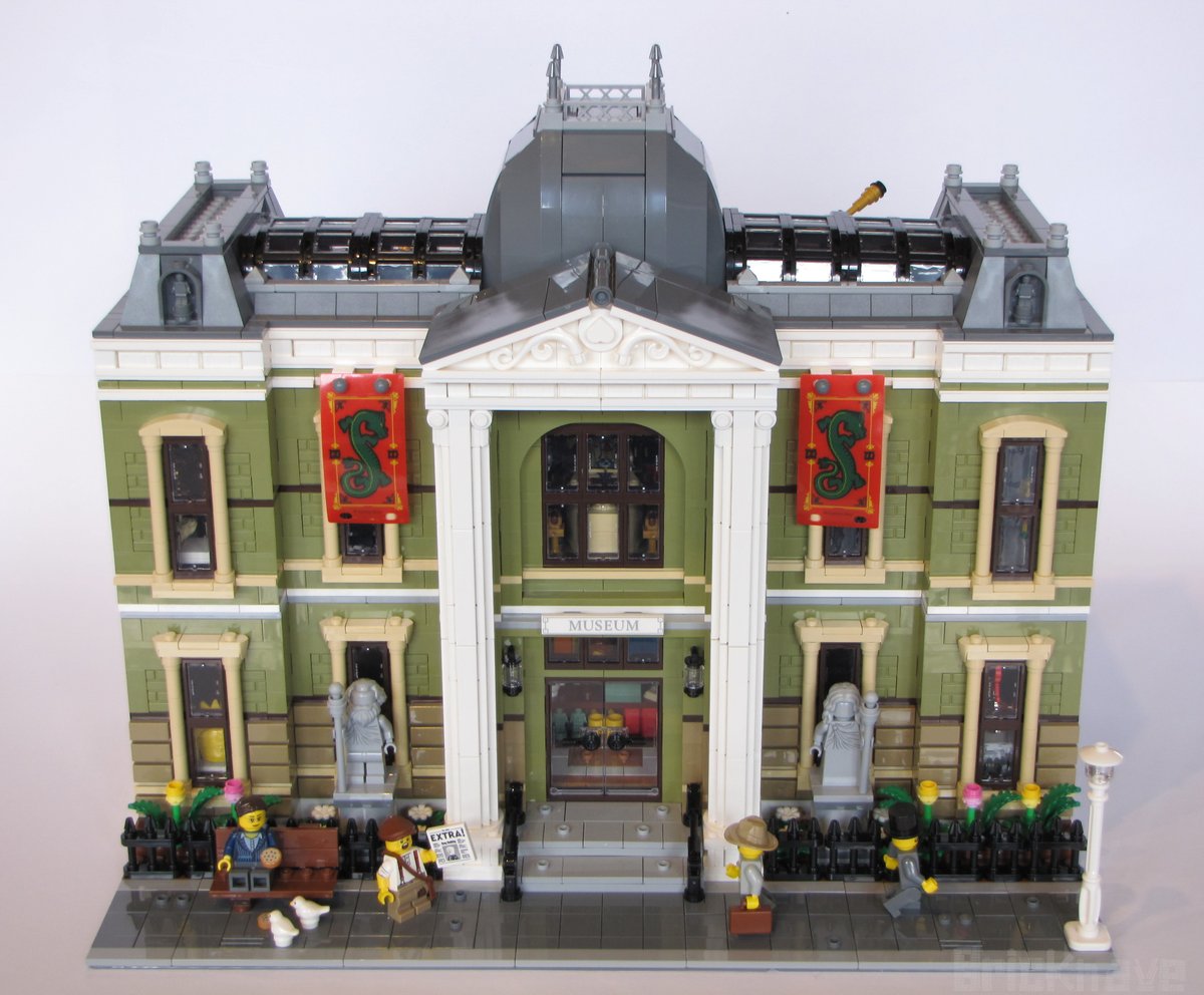 Modification of 10326: Natural History Museum into the Adventurers Museum! #lego #johnnythunder