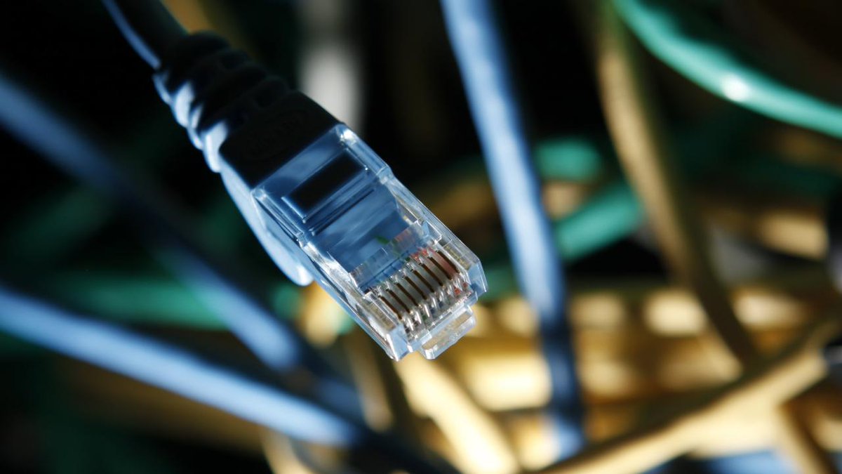 gztcom's tweet photo. 🔴Türkiye'nin fiber ağ uzunluğu 435 bin kilometreye ulaştı. Yalnızca şehir merkezleri değil, köyler de 1000 megabit hızında internete kavuştu https://t.co/Ybjthtwsoz