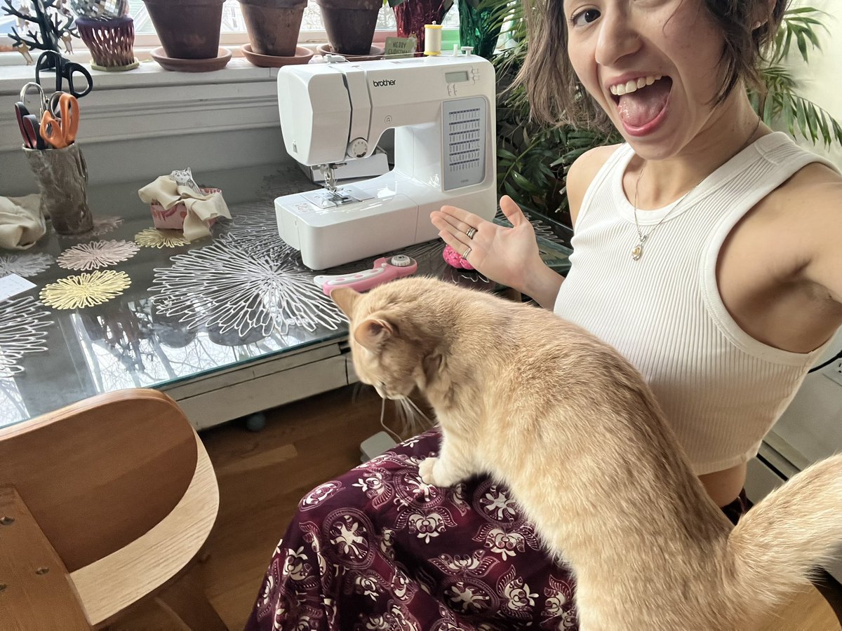 Look what Santa brought me!! No more using iron on tape for everything, only most things! See you all in Hartford???