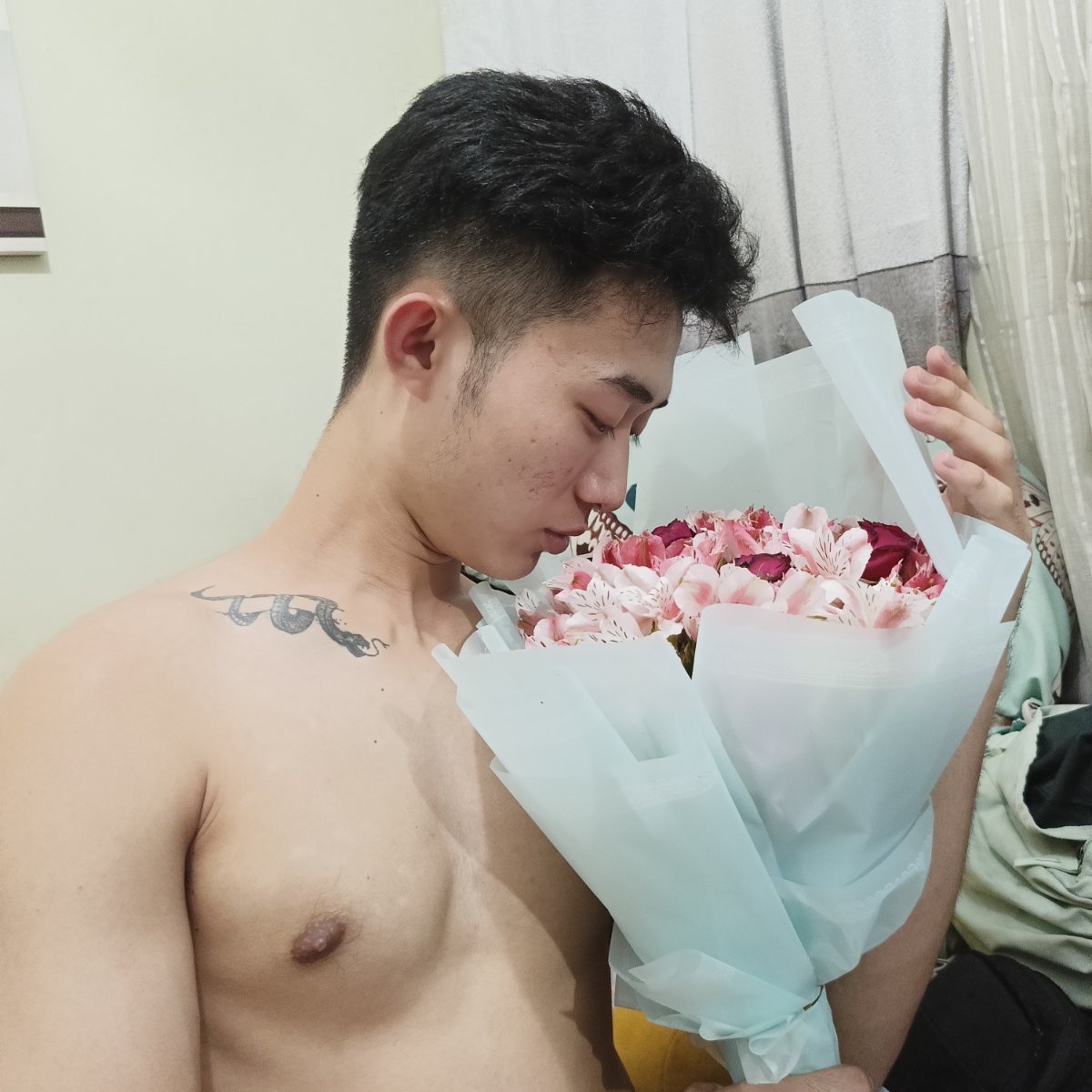 PauloOriel3's tweet photo. #NewProfilePic 
#HappyNewYear https://t.co/IkdlDxYwP2