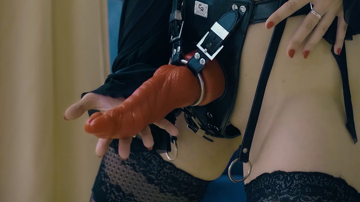 frina_xxx tweet picture