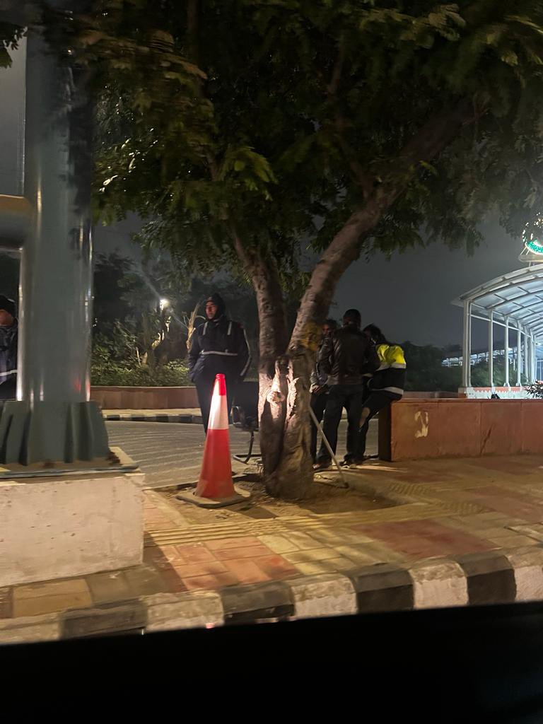 RDelhi11's tweet photo. Any logical reason for closing Pragati Maidan tunnel on first day of the year when unarguably traffic will be more

The traffic is managed horrendously. No sign boards. No traffic police to manage chaos

If only you get time from BS3 BS4 challan,pls look into this

@DelhiPolice https://t.co/WkeYmpjwip
