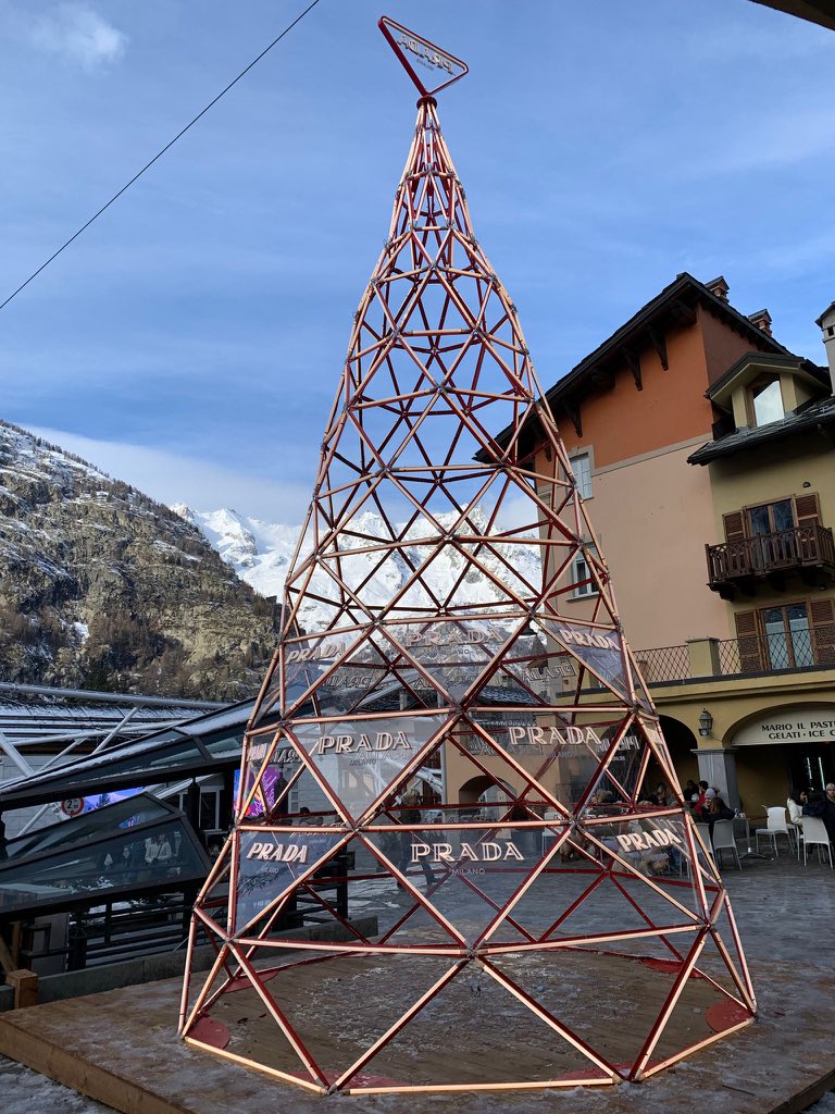 hardrockhm's tweet photo. Arrivati a #courmayeur #courma #vallée #valdaosta #valdaosta #settimanabianca https://t.co/75PeVWqIHP