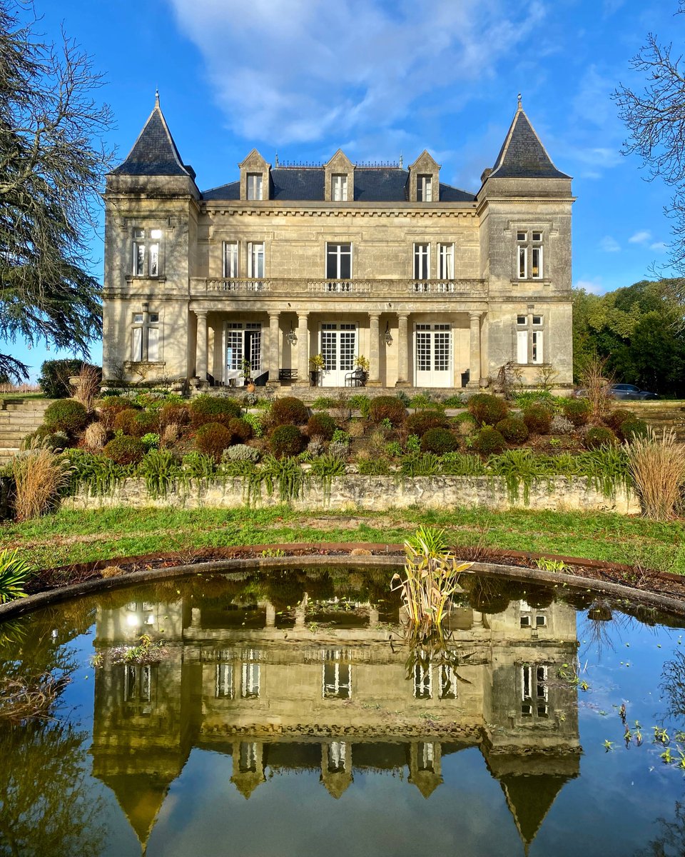ChateauBauduc's tweet photo. New year’s day 2024. Happy new year, everybody🥂 https://t.co/Mq9MuQNFaK