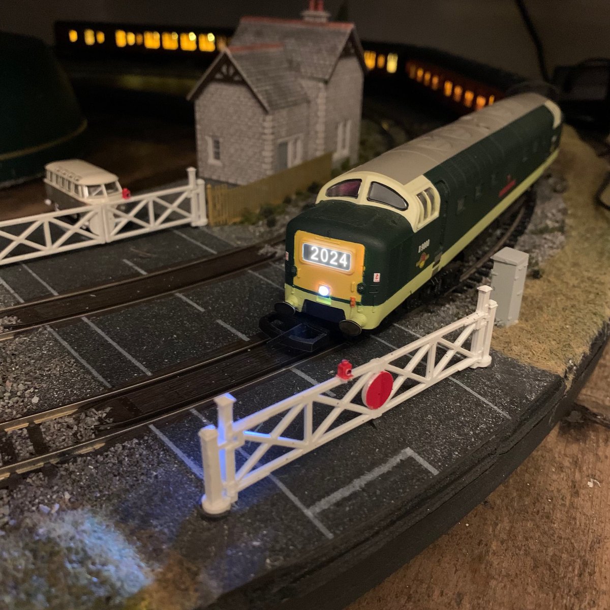 PaterPracticus's tweet photo. Wishing all my fellow #makers, #modellers and #menders a very #HappyNewYear2024! #TMRGUK #MagPiMonday https://t.co/EMH5JgIp3O