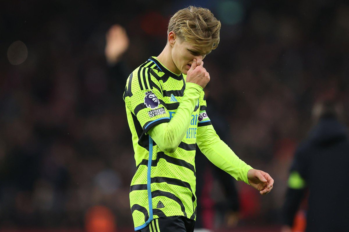 𝚆𝙰𝙻𝙴𝙴𝙳. tweet media