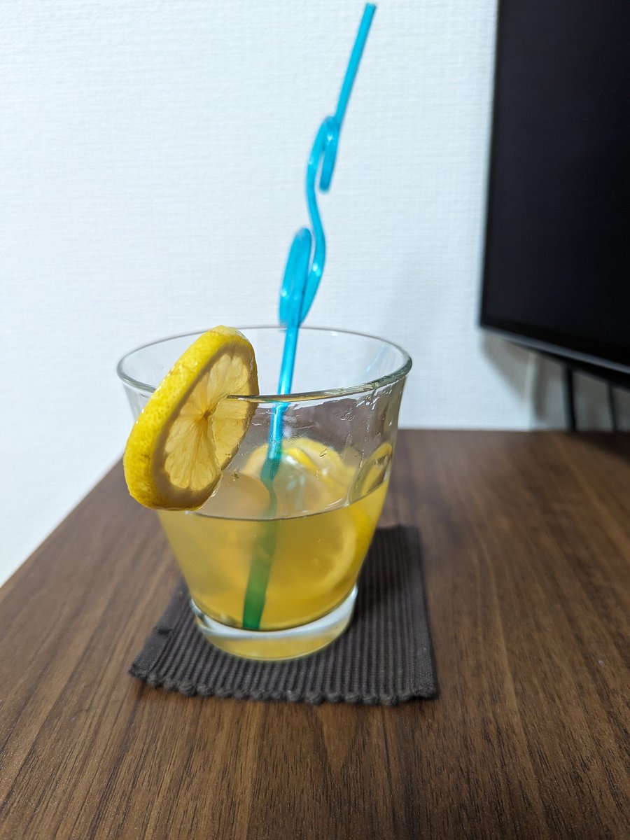 CEOキッズアカデミー初級講座を息子が受けたよ。
自家製レモネードジュースができました。
一人ビジネスを考えるこの授業、やっぱりいい経験だと思いました♡
＃ceokidsacademy