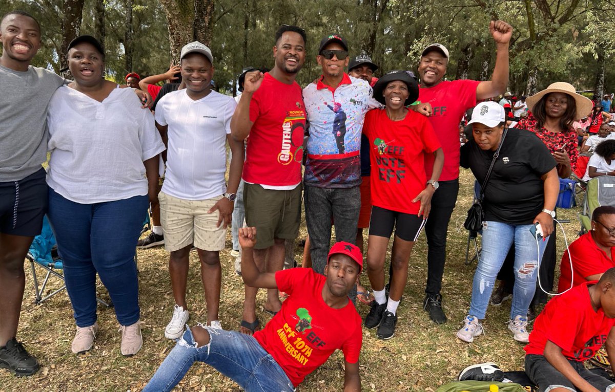 Mara_Mbokodi's tweet photo. Happy New Year to all Ground Work Forces of the Emancipation Movement!... KZN, Moses Mabhida Stadium is our next stop #EFFin2023 #EFF4Youth #FillUpMosesStadium #VoteEFF2024 #RegisterToVoteEFF Happy 1994!
#EFFin2024
#2024IsOur1994 https://t.co/wMJJeJvEiN