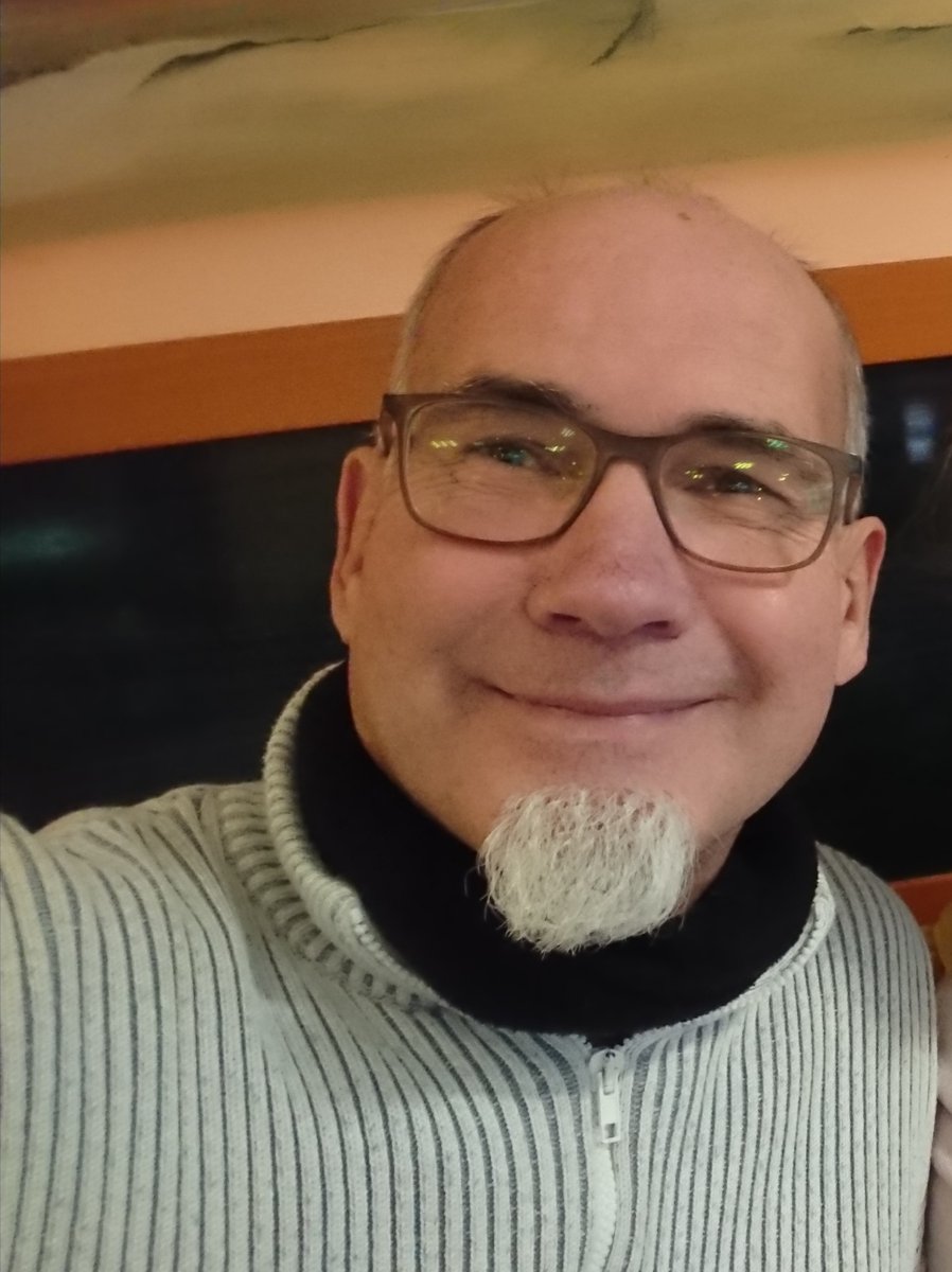 Am Sylvester Abend hatte ich auch Sekt. Natursekt sogar von der Quelle. Natürlich müsste ich dafür bezahlen, aber gut. War super.