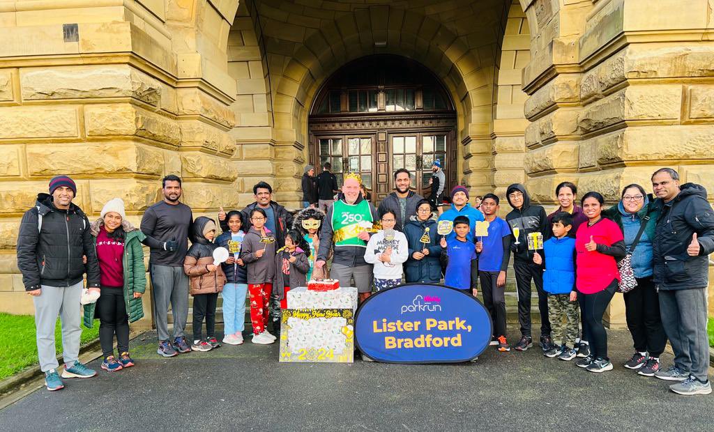 rainbowPLA's tweet photo. What a fantastic morning @Listerparkrun with  a surprise celebration cake for Mr Harris who did his 250th parkrun today. What a lovely gesture from #TeamRainbow and a fabulous start to 2024! Thank you everyone. Have a great day. #Ambition #Teamwork https://t.co/uA9aObbpo7