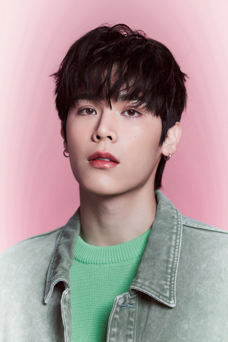 peatwasu's tweet photo. เขียวเหนี่ยวทรัพย์รับปีใหม่กันหน่อย 🐉

#Peatwasu #CaptainPeat #BabyFeat https://t.co/aynRmL4j2v