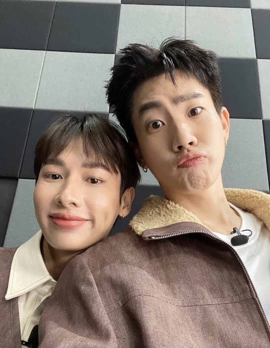 CYCZERO_'s tweet photo. ‼️‼️RT‼️‼️🙏🏻🙏🏻

💫 https://t.co/hDpZ6rey2v 

❤️‍🔥Day 1

✅3000 RT = 800💚
✅2000 RT = 400💚

#OffGun #ออฟกัน 
#SOAxOffGun #SOA https://t.co/M9SxgOezPB