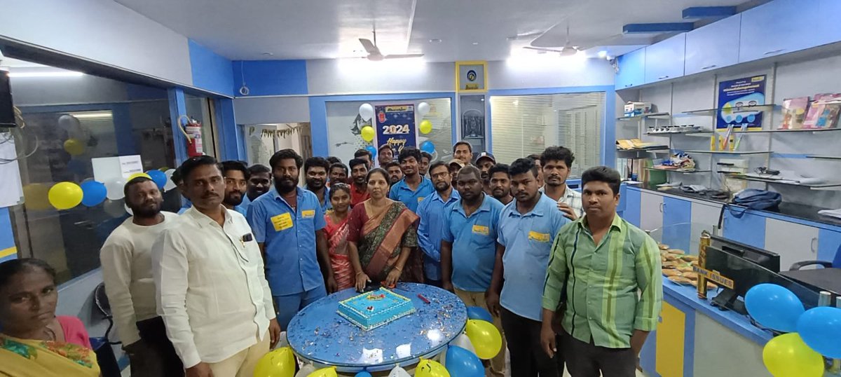 Brundavangas's tweet photo. Today New Year Celebration 2024 at our office
Brundavan Bharat Gas, Bugganipalle https://t.co/Kc0YYqz6SD