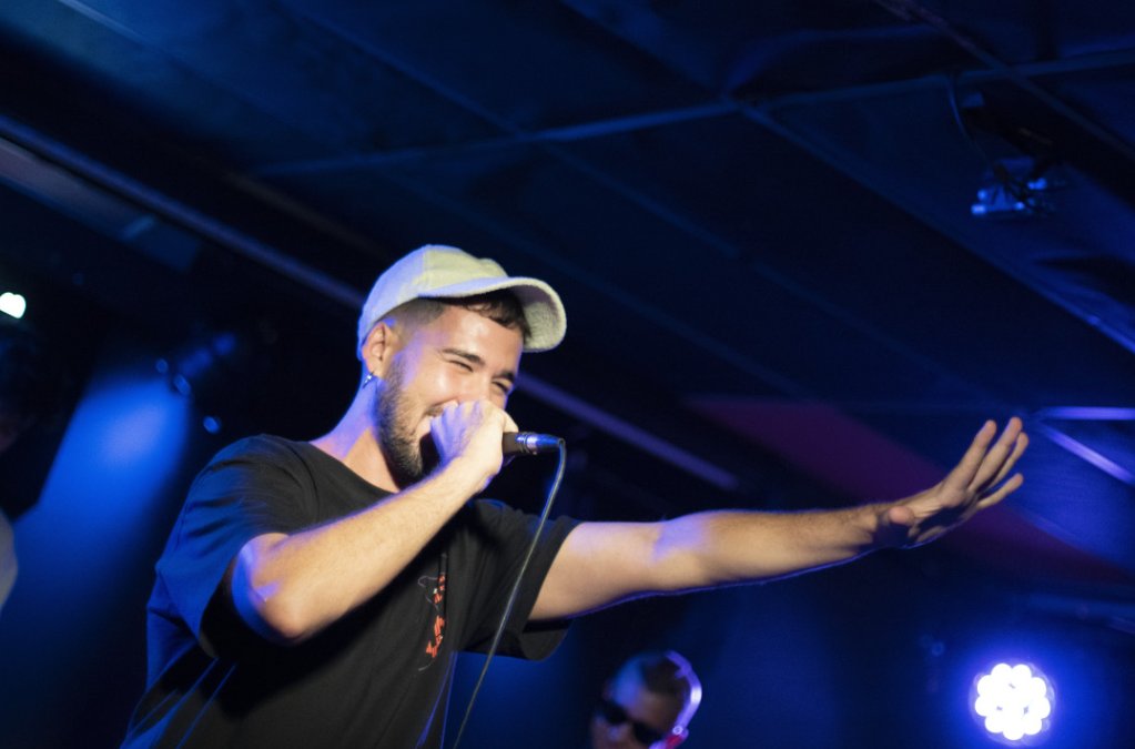 📢Si te gusta el #rap, los días 2 y 3 de enero a las 12:00 h tienes una cita en <a href="/mataderomadrid/">mataderomadrid</a> con el taller de rap que ofrecerá Carles Giuliani

✅Podrás aprender a escribir y cantar rap con la ayuda de este rapero valenciano 
👉informate.madrid.es/4zpe81