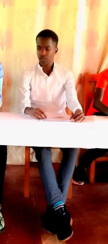 FuturShin's tweet photo. 2023 a été marquée par de nombreux événements pour le @FuturShin spécialement l'organisation du Concours c'est Ton Devoir au petit séminaire Saint Pie X par notre jeune Directeur @kenty_don Plusieurs lots ont été offerts aux lauréats @UNICEF_Burundi
@EnabelauBurundi
@Me_nickjoe https://t.co/t53Rka9Lj4