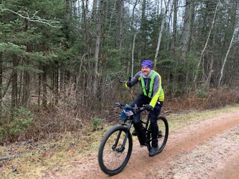 Urbanator88's tweet photo. Really nice ride for my second Tuscobia 80. It was nice to see more of the trail in daylight, with a faster snowless pace. About 9 hours start to finish. Misty drizzle pretty much the whole way = me and bike glazed with ice. Stayed warm enough though. #tuscobia https://t.co/jgFkewCpdy